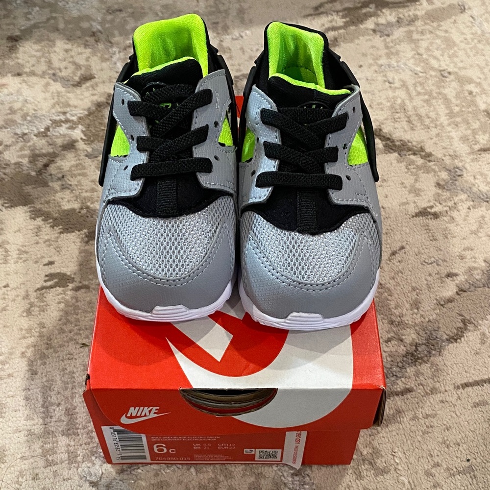 Nike Hurache Run (TD) Black and Neon Green Sneakers